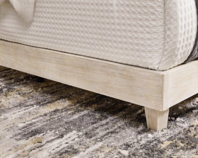 Michelia King Panel Bed - Image 7