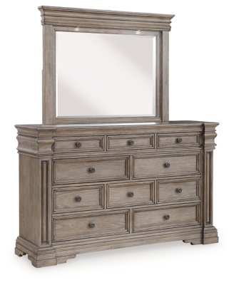 Blairhurst King Panel Bed, Dresser and Mirror - Image 3