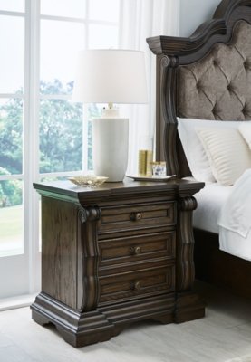 Maylee King Upholstered Bed, Dresser, Mirror, Chest and 2 Nightstands - Image 25