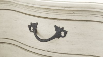 Arlendyne King Panel Bed, Dresser, Mirror, Chest and 2 Nightstands - Image 44