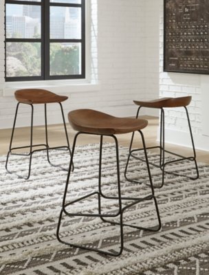 Wilinruck Counter Height Stool - Image 3