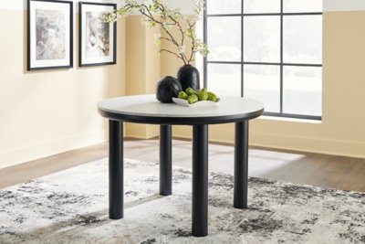 Xandrum Dining Table - Image 3