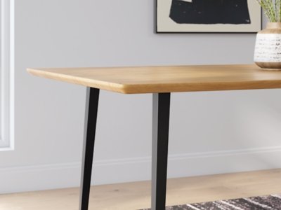 Gretlynn Dining Table - Image 10