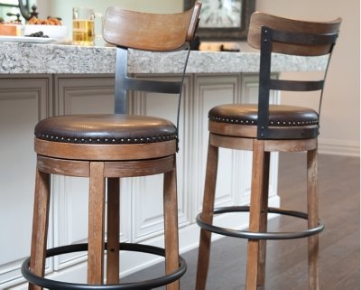 Pinnadel Bar Height Bar Stool - Image 3