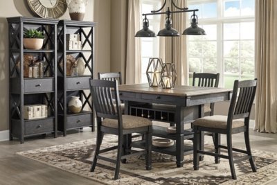 Tyler Creek Display Cabinet - Image 6