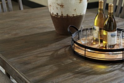 Wyndahl Dining Table - Image 4