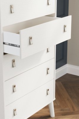 Aprilyn Chest of Drawers - Image 11