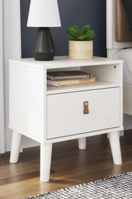 Aprilyn Nightstand - Image 3