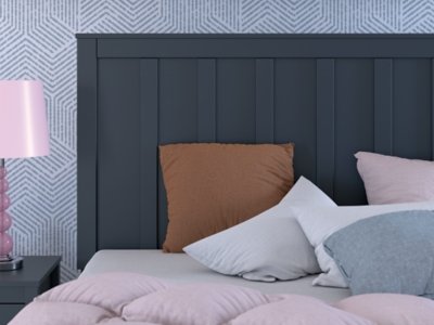 Simmenfort Full Platform Bed - Image 9