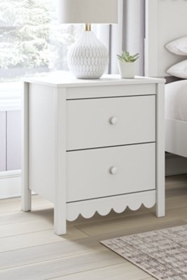 Hallityn Nightstand - Image 3