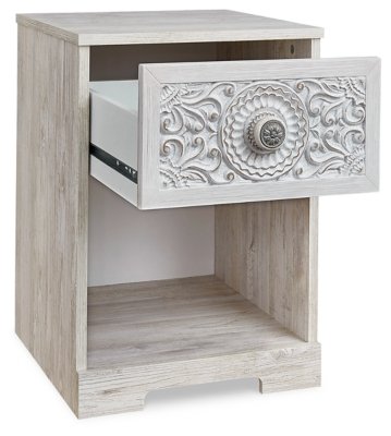 Paxberry Nightstand - Image 4