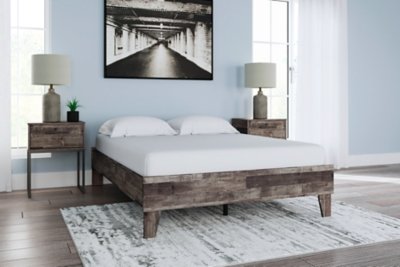 Neilsville Full Platform Bed - Image 3