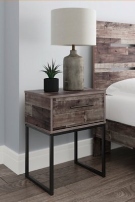 Neilsville Nightstand - Image 3