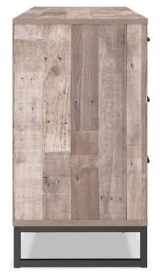 Neilsville Queen Platform Bed, Dresser, Chest and 2 Nightstands - Image 7