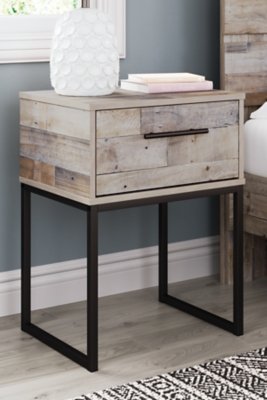 Neilsville Nightstand - Image 3