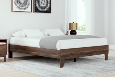 Calverson Queen Platform Bed - Image 3