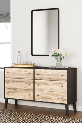 Piperton Dresser - Image 10