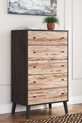 Piperton Chest of Drawers - Image 3