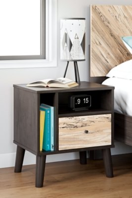Piperton Nightstand - Image 3