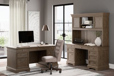 Janismore Credenza - Image 9