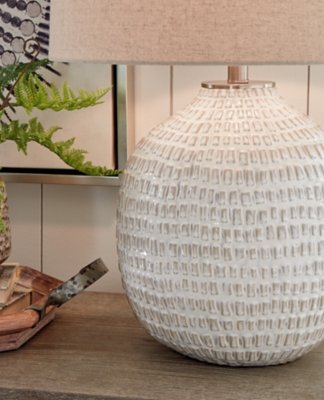 Jamon Table Lamp - Image 4
