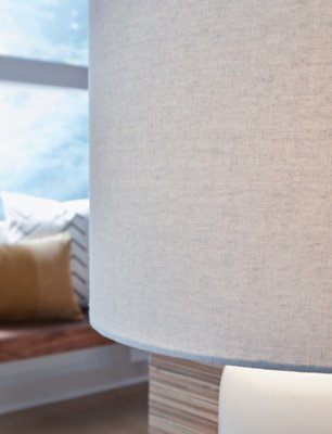 Lemrich Table Lamp - Image 4