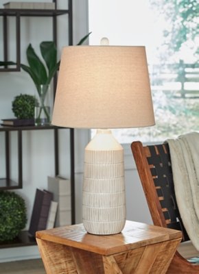 Willport Table Lamp (Set of 2) - Image 3