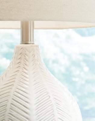 Rainermen Table Lamp - Image 4