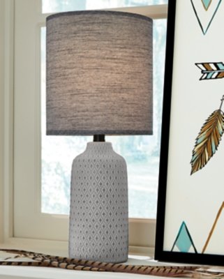 Donnford Table Lamp - Image 3