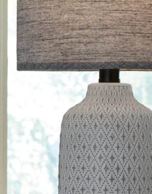 Donnford Table Lamp - Image 4