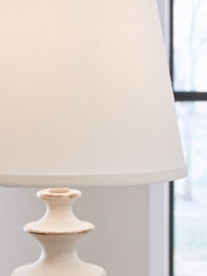 Dorcher Table Lamp (Set of 2) - Image 4