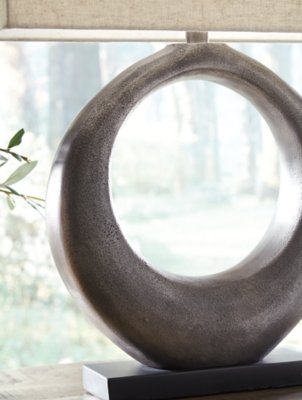 Saria Table Lamp - Image 4