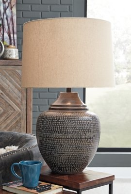 Olinger Table Lamp - Image 3