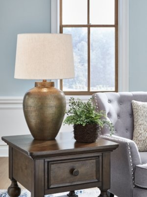 Madney Table Lamp - Image 3