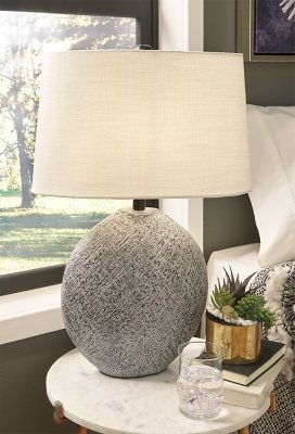 Harif Table Lamp - Image 3