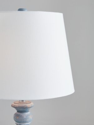 Cylerick Table Lamp - Image 4