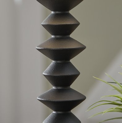 Luanndon Buffet Lamp - Image 5