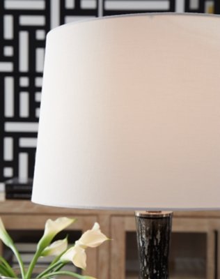 Tenslow Table Lamp - Image 4