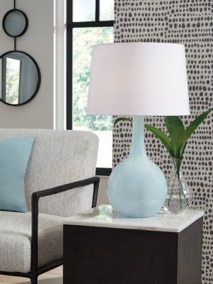 Rylanton Table Lamp - Image 3