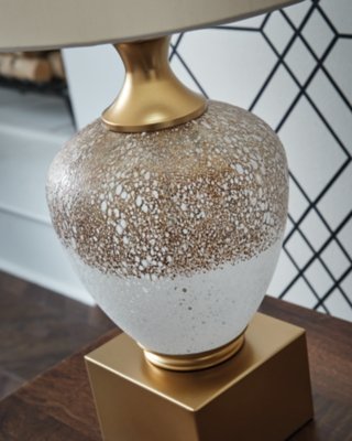 Tavisburg Table Lamp - Image 4
