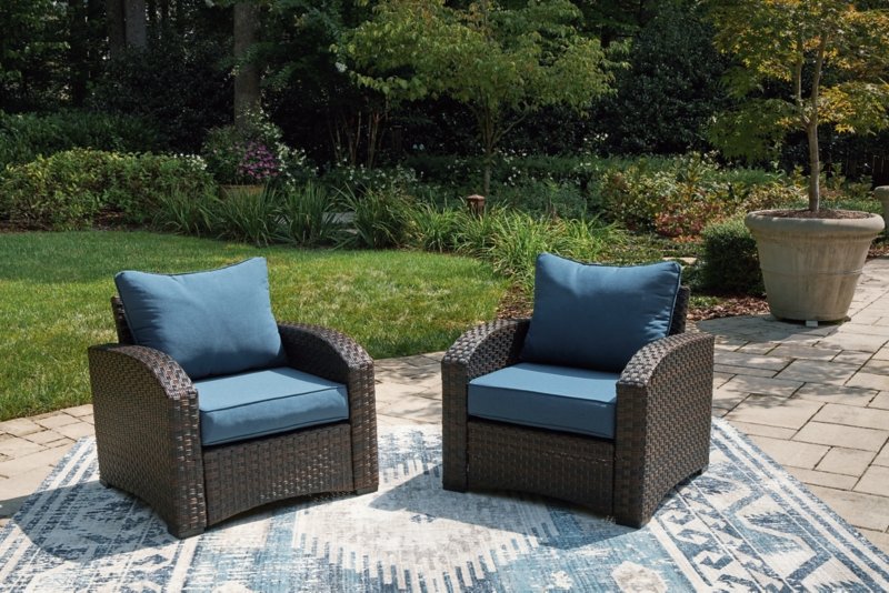 Windglow Outdoor Lounge Chair with Cushion - Image 3