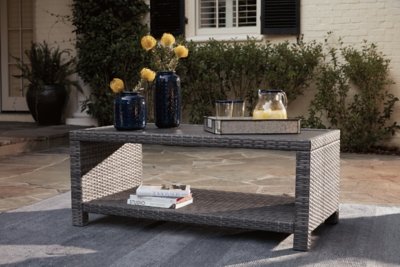 Salem Beach 4-Piece Outdoor Sectional with Coffee Table - Image 17