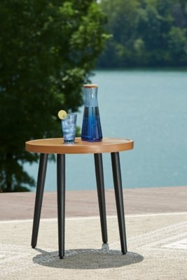 Horizon Hall Outdoor End Table - Image 3