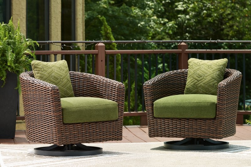 Horizon Hall Outdoor Swivel Lounge Chair with Cushion - Image 3