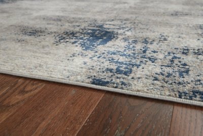 Wrenstow 5'3" x 7'3" Rug - Image 4