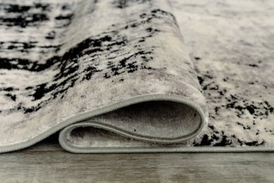 Zekeman 7'10" x 10' Rug - Image 5