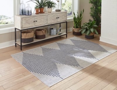 Alverno 5'3" x 7'7" Rug - Image 3