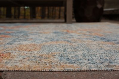 Wraylen 5'3" x 7' Rug - Image 4