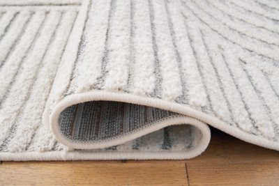 Lambworth 7'10" x 10' Rug - Image 5