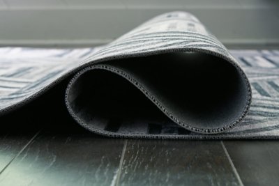 Adalock 5' x 7' Rug - Image 5